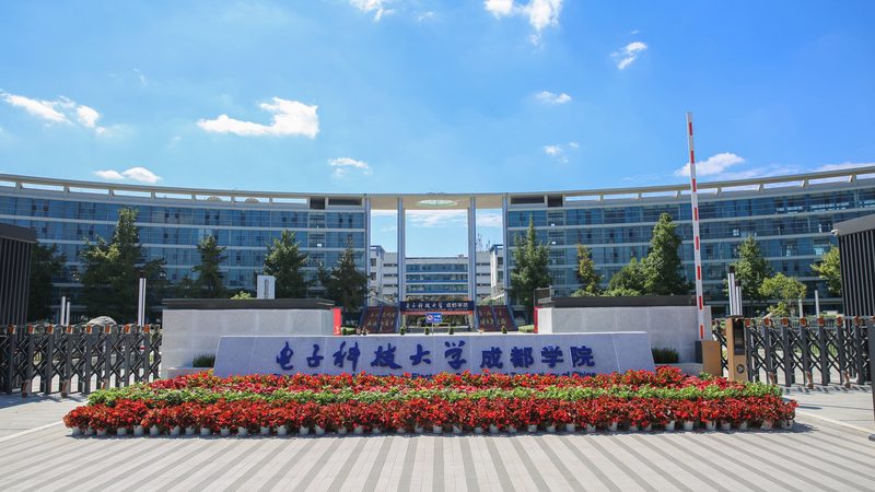 定制化时代：如何选择合适的电子产品材质厂家**