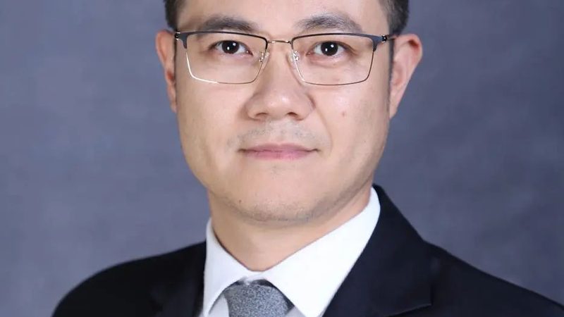 小型贴片机：如何挑选适合自己的设备
