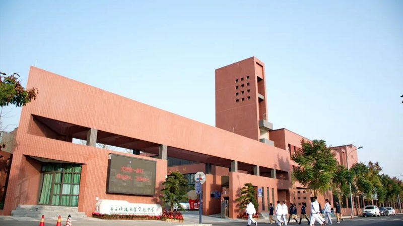 电子元器件代理加盟：技术支持的四大关键要素**