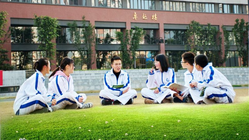 汽车连接器安装规范：关键步骤与注意事项**